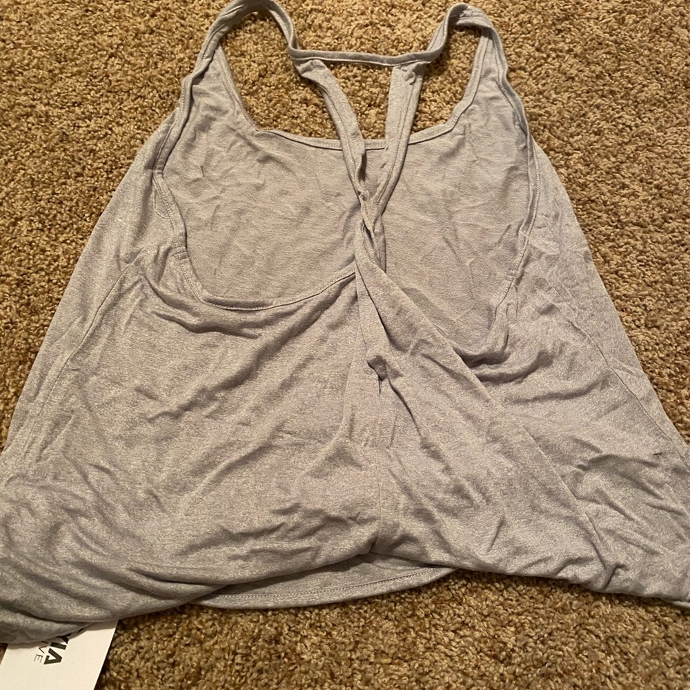 Brand New Twist and Flow Tanks -XXXL